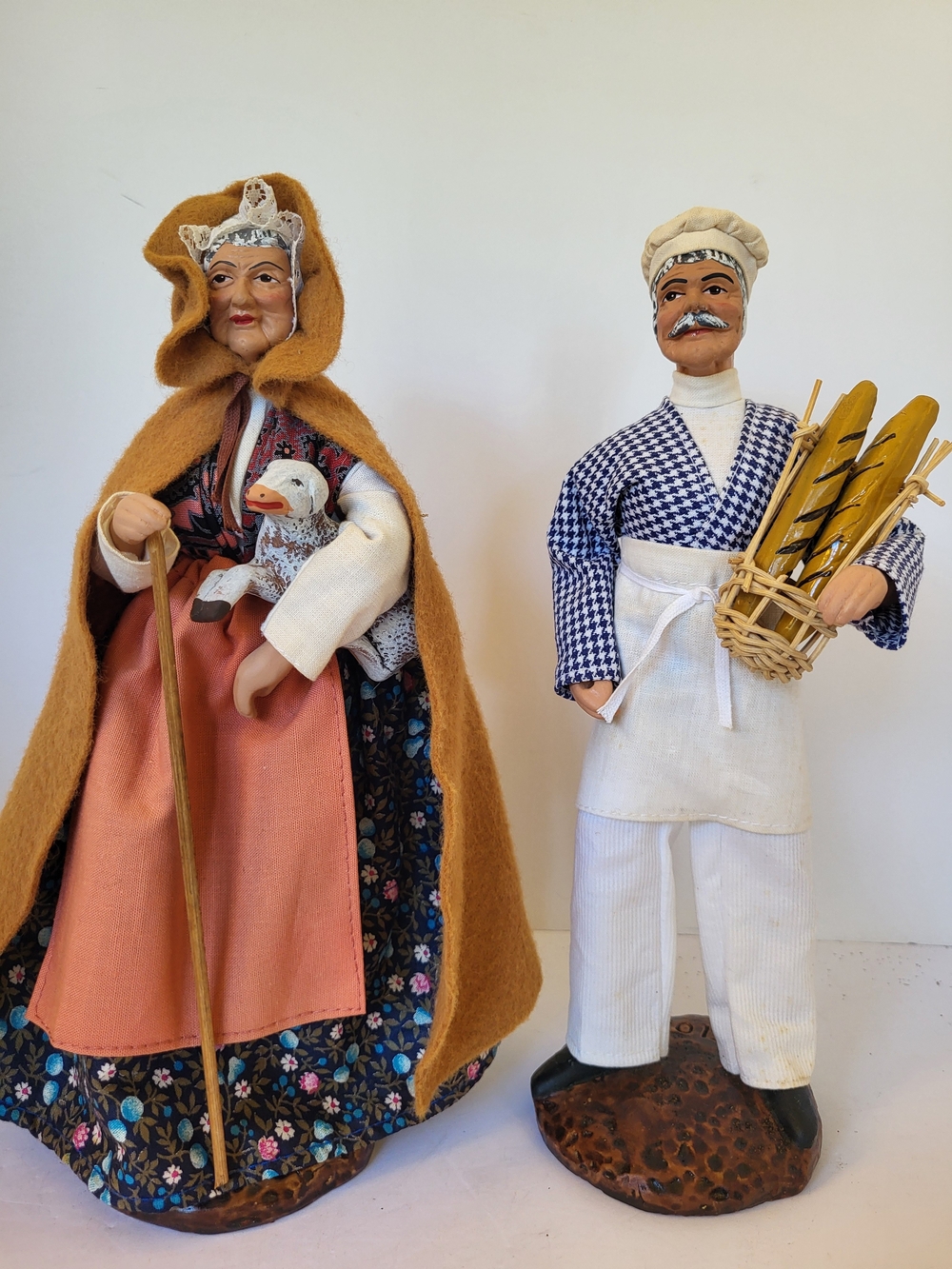 Santons de Provence Terra Cotta Folk Art Figurines THE SHEPERDESS & THE BAKER